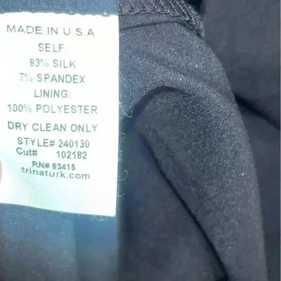 Trina Turk Women's Silk Dress Black Sleeveless Deep V-neck - Picture 4 of 4